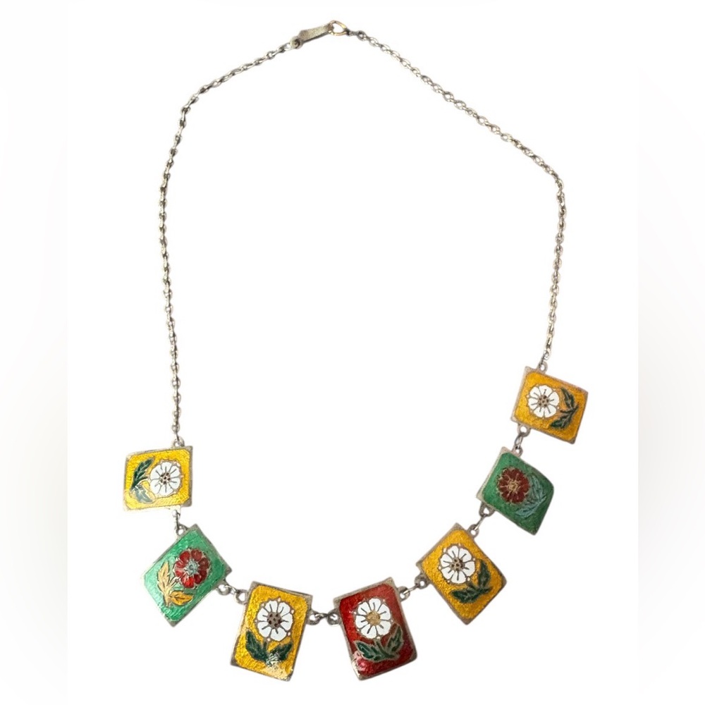 Vintage cloisonné enamel necklace with a floral design